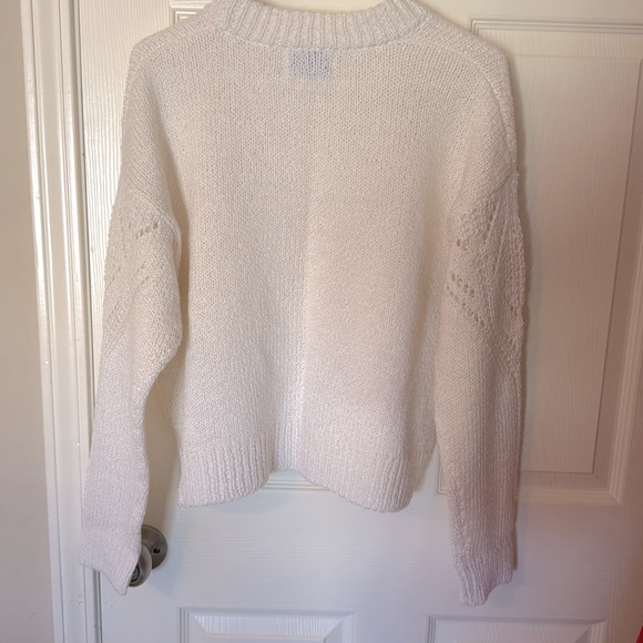 Old Navy sweater cream size medium - Picture 2 of 5